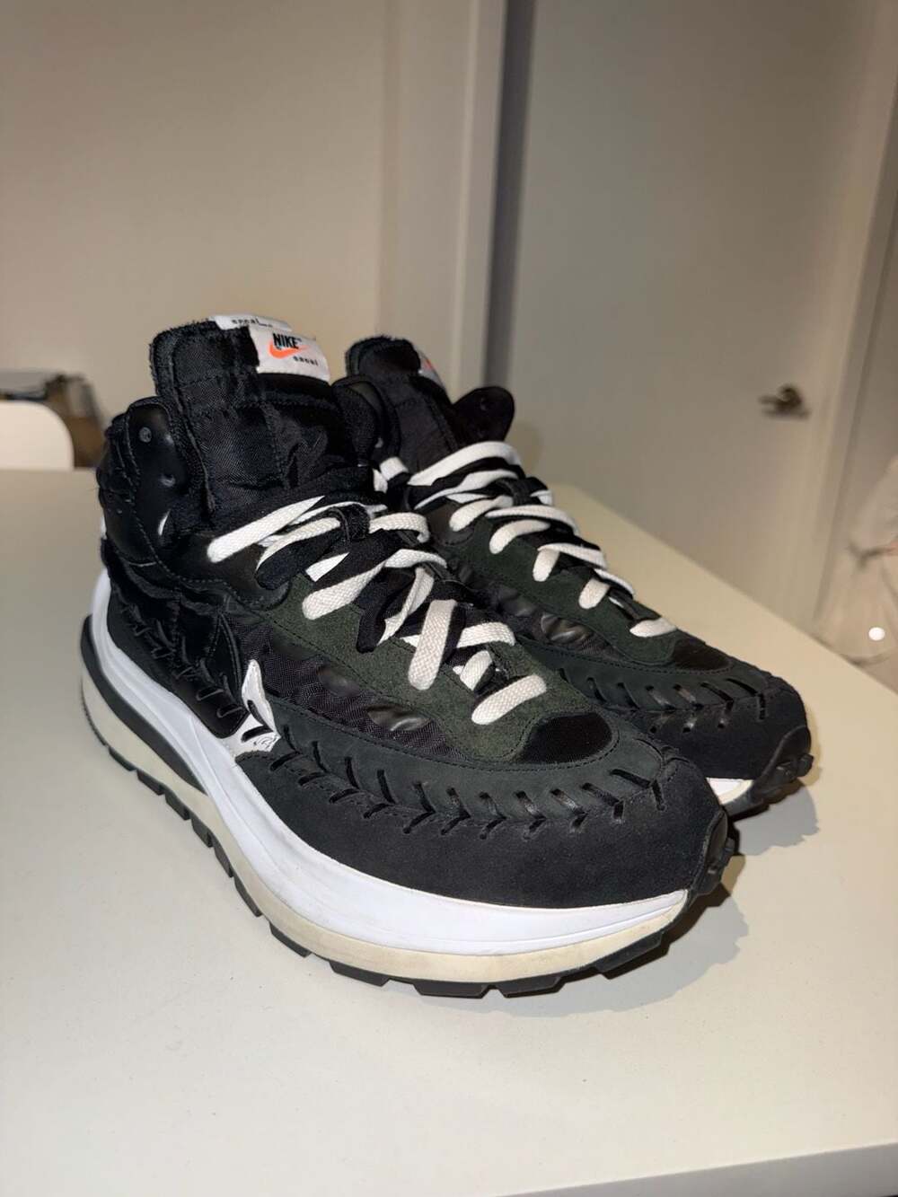 Nike x sacai x Jean Paul Gaultier VaporWaffle Black Size 10 - Picture 2 of 10